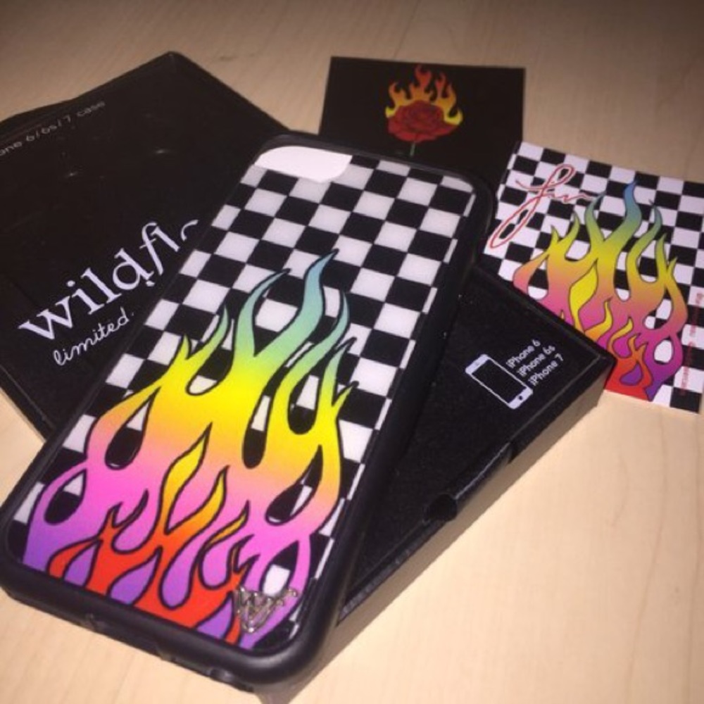 ISOOO!!!!! TANA MONGEAU CASE!!!! WILDFLOWER!!!!